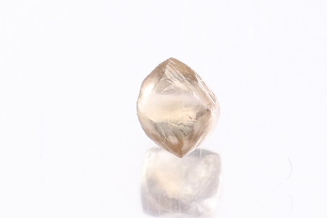 「ソーヤブル」原石 〇天然ダイヤモンド 〇ブラウン 〇0.23ct