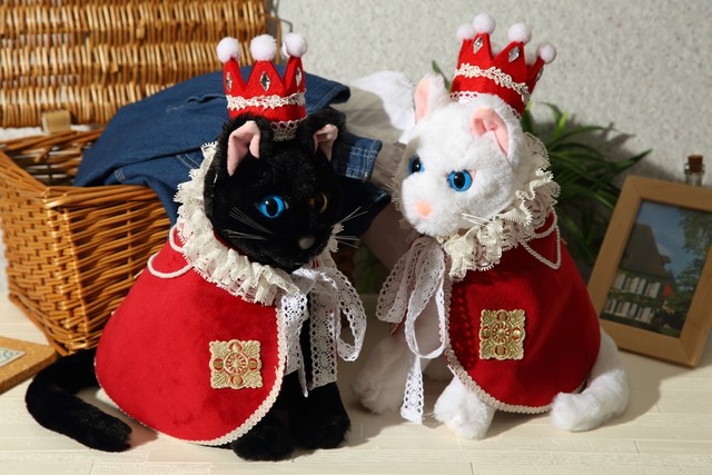 Noble Cat ノーブルキャット 王様衣装 王冠と王様マント付き 黒猫 白猫 ねこのもり ねこのもり オンラインショップ