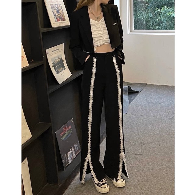 middle frill pants