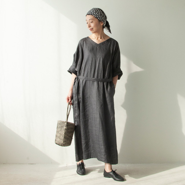 抽選販売 Sサイズ チャコール Hand Room Women S のヘリンボーンリネンワンピース Sサイズ チャコール 天然生活 Online Shop