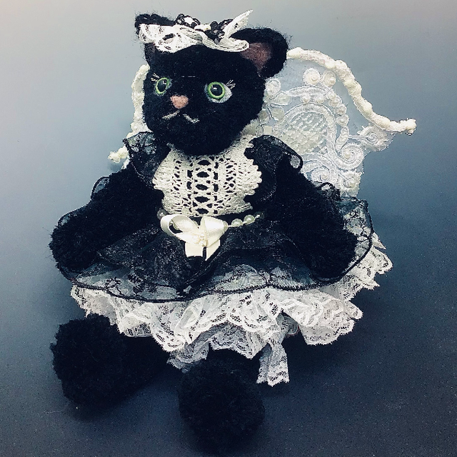 毛糸の猫 ネコの女の子 黒猫 ブラックドレス Franny
