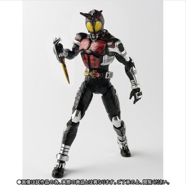 S H Figuarts 真骨彫製法 仮面ライダーダークカブト S H フィギュ