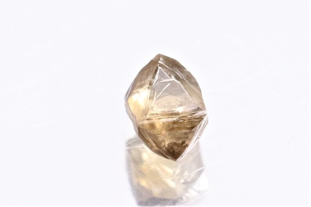 「ソーヤブル」原石 〇天然ダイヤモンド 〇ブラウン 〇0.27ct