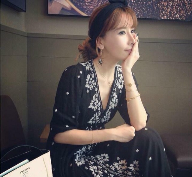 刺繍 ガウン シャツ ワンピース ロング ワンピ 長袖 夏 赤 レッド 黒 ブラック 水色 おしゃれ 大人可愛い かわいい デート リゾート 韓国 韓国ファッション オルチャン オルチャンファッション K211 Korean Select 韓国ファッション オルチャンファッション