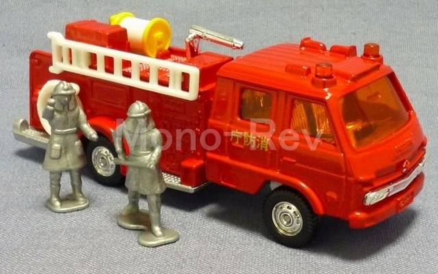 トミカダンディ005 日産ディーゼル コンドル 化学消防車 Cm90c 絶版ミニカーショップ モノ レブ Base店