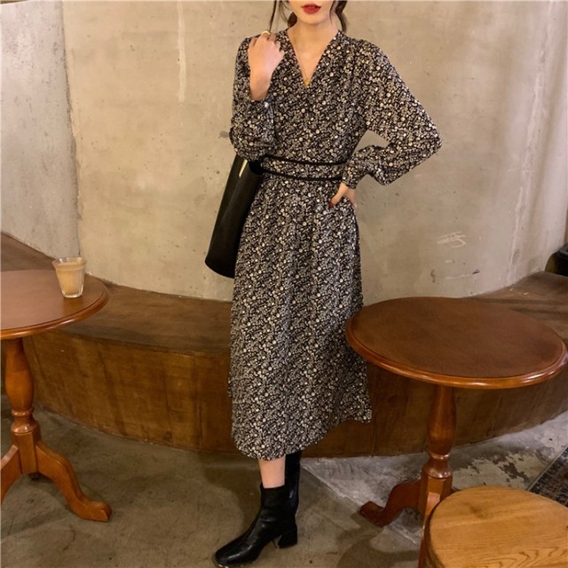 Vネックフローラルロングワンピース【V neck floral long one-piece】