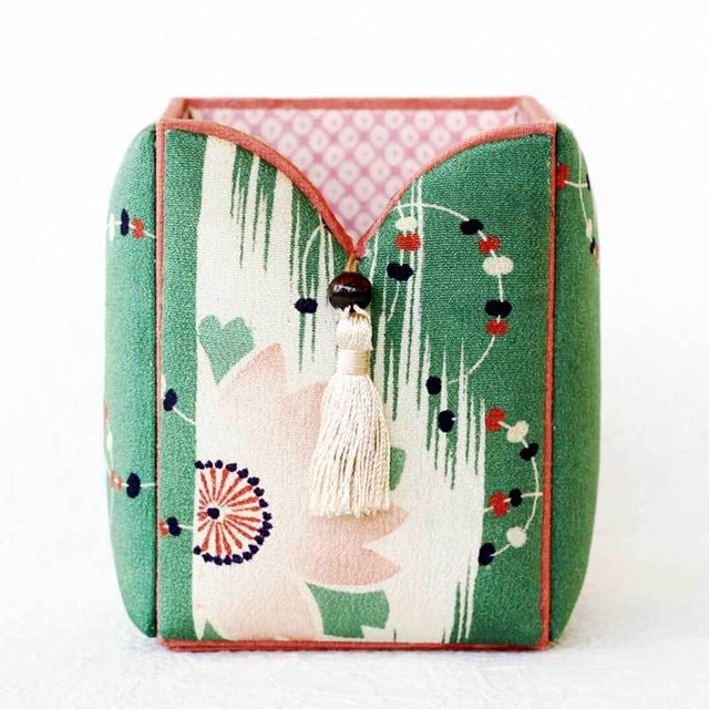 和風インテリア雑貨 ペン立て ブラシ入れ 小物入れ 緑 桜文様 Kimono Style Interior Ayahime
