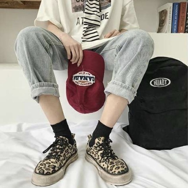スニーカー 靴 シューズ ラウンドトゥ ヒョウ柄 アニマルデザイン 厚底 カジュアル 歩きやすい 旅行 お出かけ ママコーデ 編み上げ レースアップ 通学 カレッジコーデ デイリー Relaxy