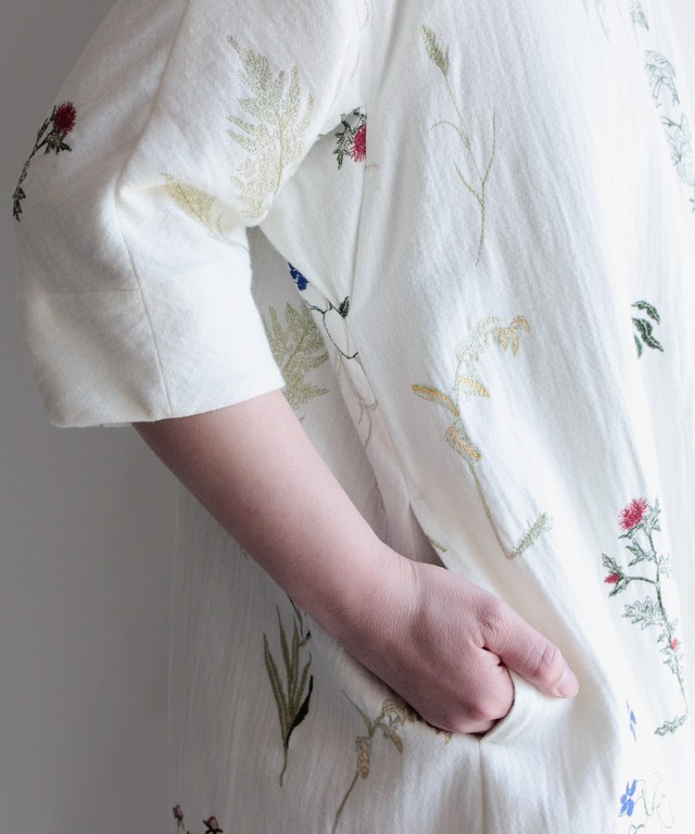 品質満点 松岡様専用 刺繍ワンピース ひざ丈ワンピース