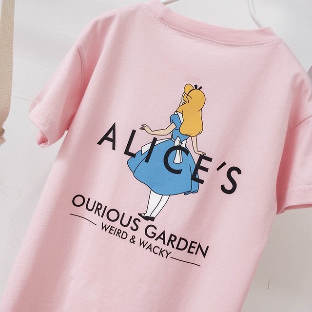 バックプリントがかわいい ポップなアリスtシャツ ディズニー インポート インポート子ども服 Hikari