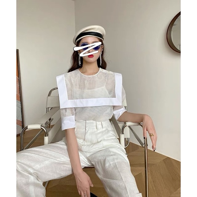 square collar mesh tops