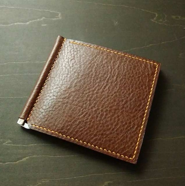 マネークリップ金具の札ばさみ gakou 手縫いの革鞄と革小物 マネークリップ金具の札ばさみ gakou 手縫いの革鞄と革小物