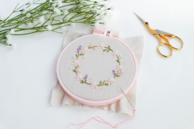 図案 刺繍糸キット Floral Wreath Embroidery Pattern For Beginner Lalaena Online Store
