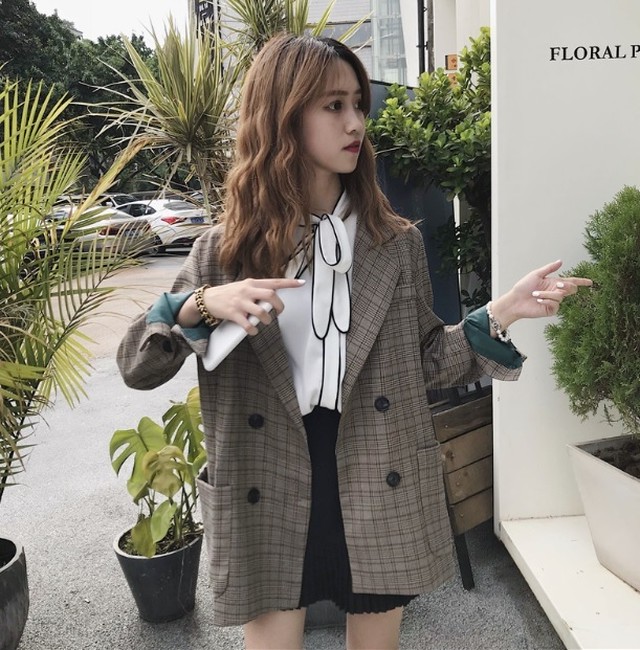 チェック柄 テーラードジャケット アウター レディース 韓国 オルチャン ファッション 春服 秋服 レディース オルチャン 韓国 風 レディース ファッション カジュアル 大人可愛い きれいめ レトロ 上品 ゆったり デート 通勤 お出かけ 通学 オフィスカジュアル くすみ