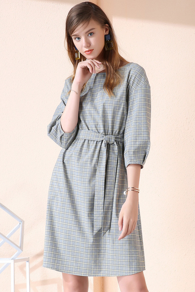 グレンチェックワンピース グレンチェック チェック柄 ワンピース リボン ハイウエスト ひざ上 おしゃれ 流行り 人気 綺麗めコーデ トレンド こなれ感 おしゃれデザイン デート お出かけ 秋冬コーデ 秋冬カラー 秋冬 Sugar Daystyle シュガーデイスタイル