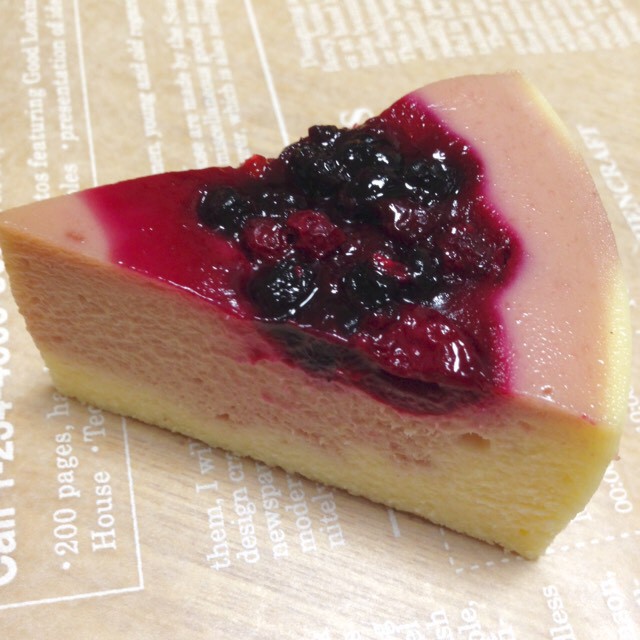 ミックスベリーチーズケーキ 5号サイズ Akemi Cakes