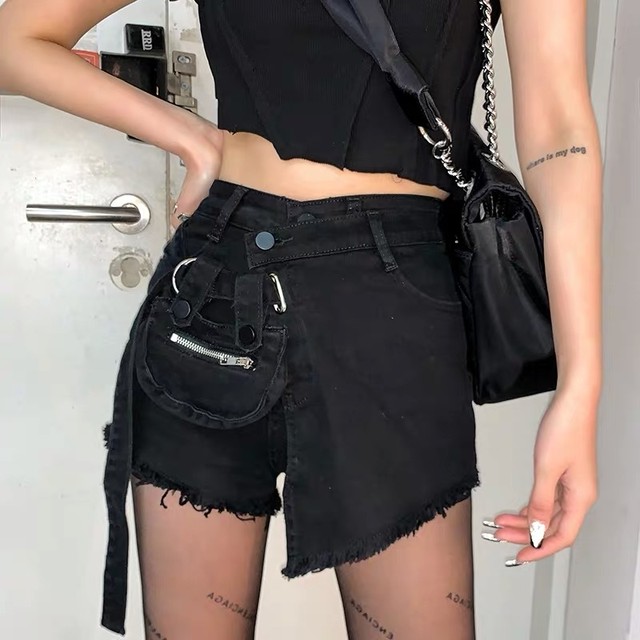 side pocket short pants