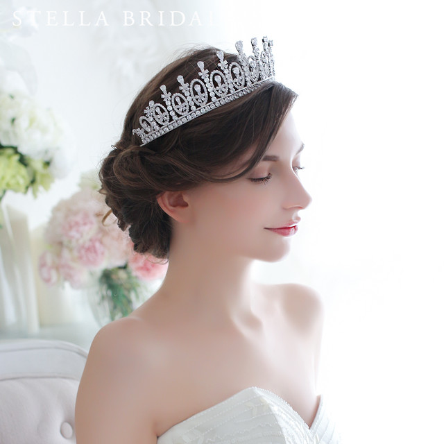 キュービックジルコニア ウェディングティアラ Hayley ヘイリー Iii Stella Bridal オシャレ花嫁さま御用達ウェディングアクセサリーショップ ステラブライダル