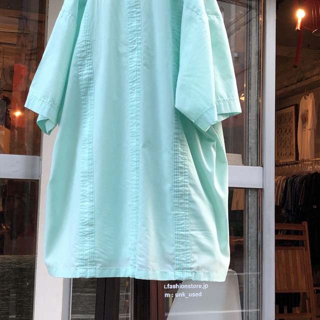 ミント色のキューバシャツ Unk アンク 東京新宿にある古着 ヴィンテージ家具のセレクトショップ