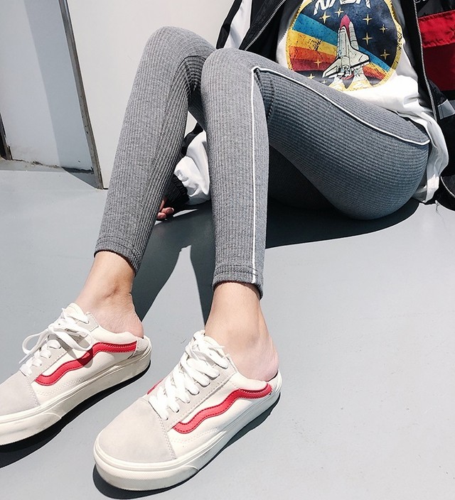 ラインデザイン ハイウエスト ラインパンツ ボトムス レギンスパンツ パンツ レギンス お洒落 ストリート 大人カジュアル スポーツmix シンプル 可愛い お洒落 春夏 秋 細魅せ レディース 女性 ブラック グレー つらら商店