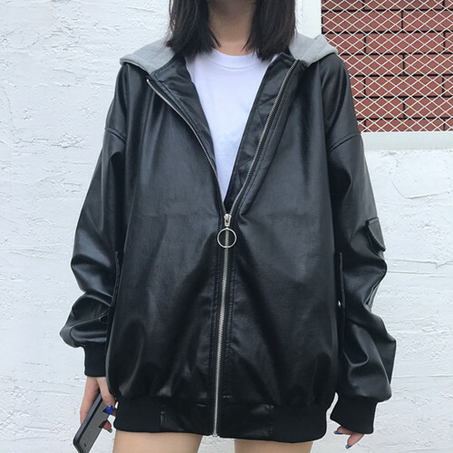辛口コーデに必須 フード付きフェイクレザーオーバーサイズジャケット Yumi Shop