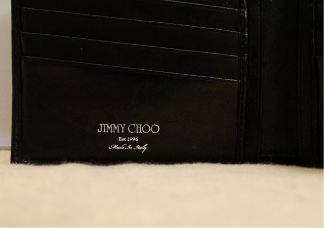 6万 Jimmy Choo ジミーチュウ Mark メンズ 2つ折り バイカー レザー 財布 黒 お馴染みの スタッズが主張するメンズの2つ折り定番ライン Dearlive Tokyo ディアライブ東京