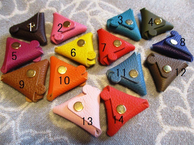 2個セットで贈りもの ちょっと突き出た三角コインケース ピックケースや指輪ケースにも 工房 のらりんくらりん