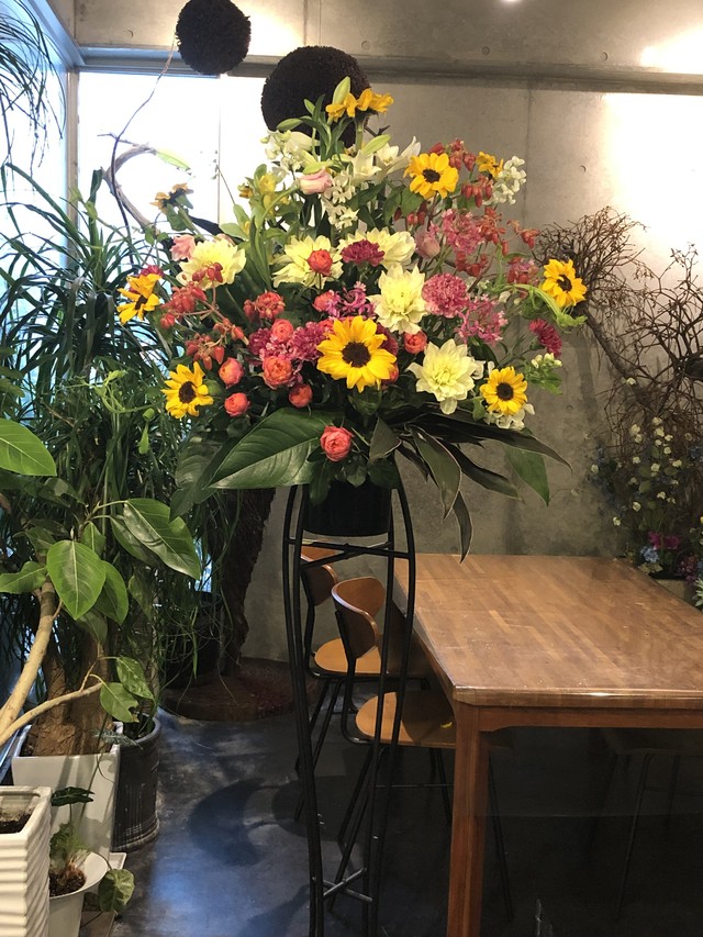 ★お祝い、お供えのスタンドのお花20000