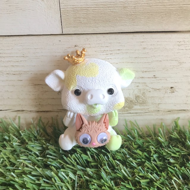 アロマストーン 豚 目が動く猫 アロマ オイル 香り 芳香 雑貨 玄関 表札 ぶた プラパーツ Cocoro