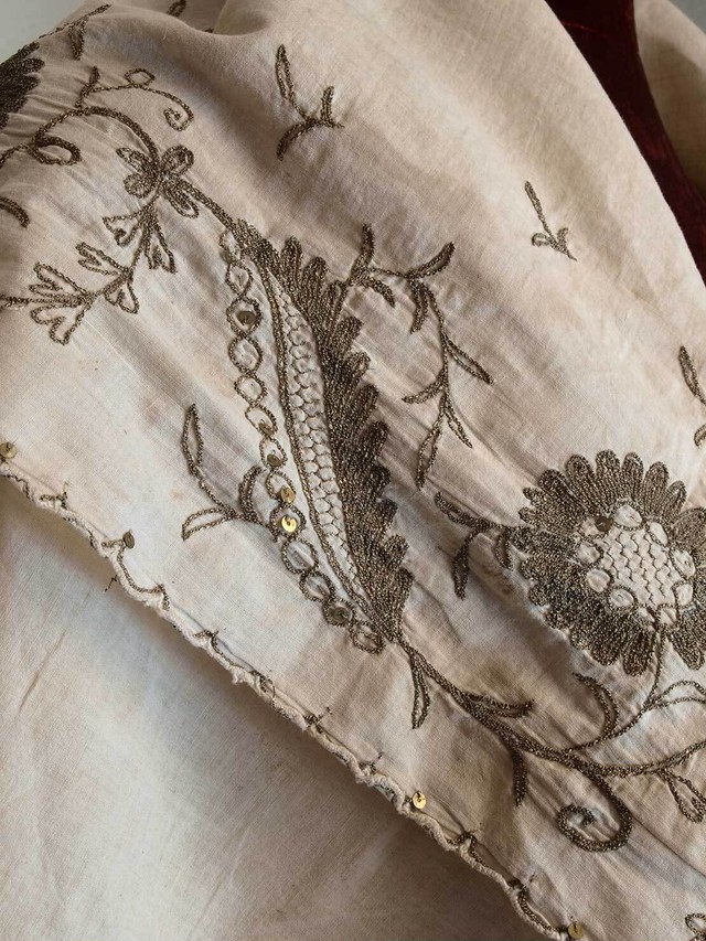 刺繍 アルル アルシエンヌ フィチュー ショール 95cm 95cm 1800年 ヴィクトリアン アンティーク 時代衣装 古布 襤褸 テキスタイル H094 Glicinia 古道具店 アンティーク ヴィンテージ