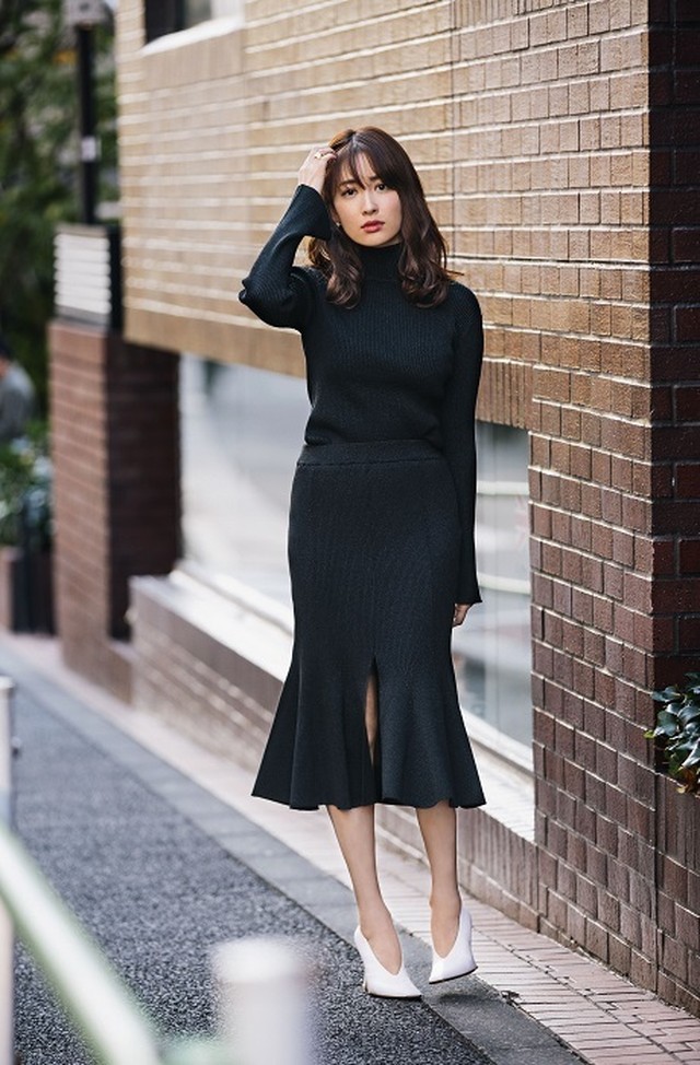 Twinkle Ribbed-Knit Skirt