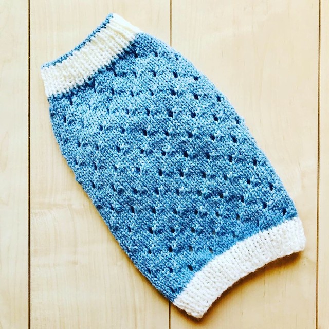 手編み 犬用セーター 透かし編みニット Nikomamaknit