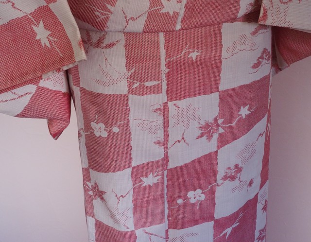 可愛い色合いの市松模様 シルクウール着物 Kimono Bito