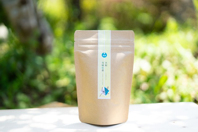 大和当帰葉蒸留水 1000ml 容器は異なります 大和かぎろひ