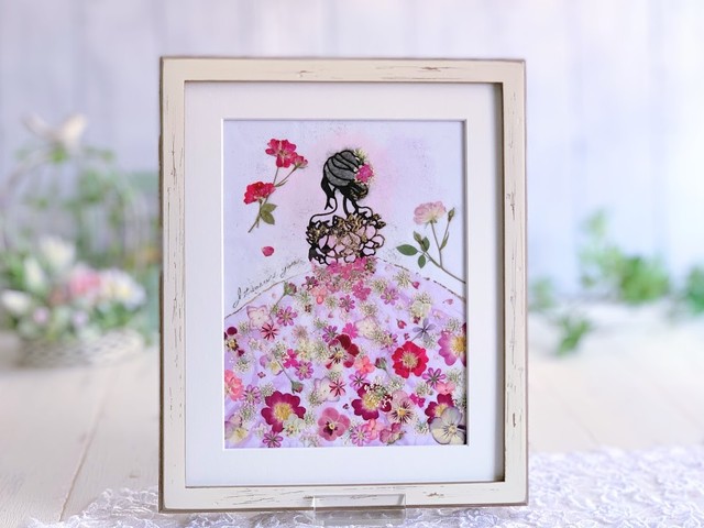 華やか お花のドレスで優しい気持ち 押し花アート額02 Kobeyuka