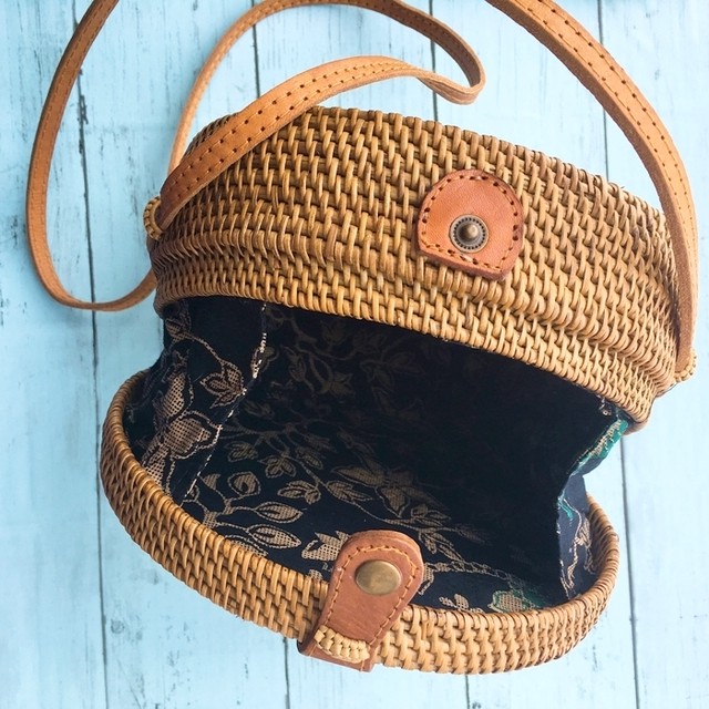 バリ直輸入 大きい25cmサイズ ラウンド ショルダーバッグ ブラウン 丸型カゴバッグ ストローbag リゾートバッグ Givinggate