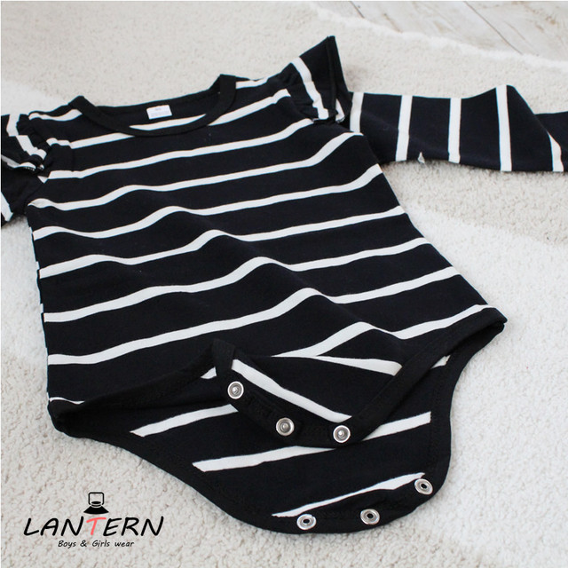 再入荷 肩フリルボーダー ロンパース 即納品 カバーオール 赤ちゃん ストライプ ロンパース ベビー 女の子 赤ちゃん インナー 韓国子供服 70 80 子供服 Lantern ランタン