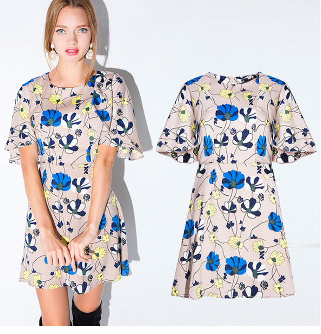 ワンピース Aラインワンピ フレア ミニ丈 半袖 花柄 シンプル Lucky Charm