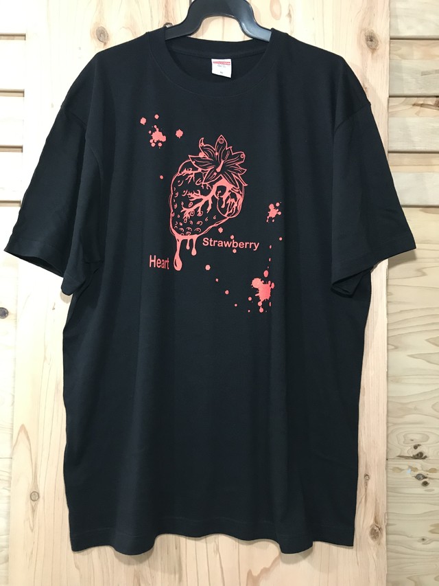 いちご 心臓 Tシャツ 黒 イラスト オリジナル ハンドメイド サブカル メンヘラ めんへら 大きめ Pashapash728