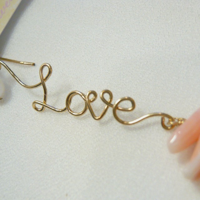 Lanihawaii 14kgf 文字ワイヤーピアスaloha Love オンラインセレクトショップplus Lead Base店