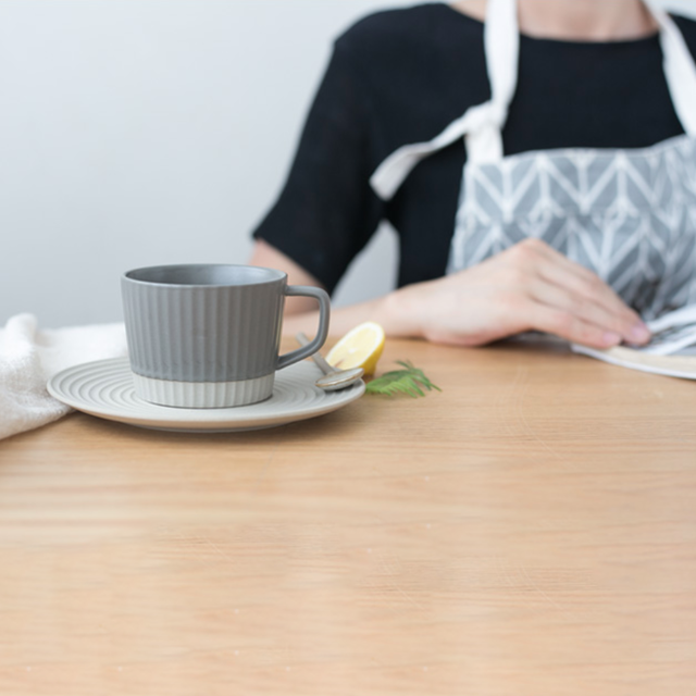 即納 波模様コーヒーカップ 渦巻ソーサーのセット ティータイム カフェライク オシャレ キッチン 北欧 海外雑貨 Mpinterior