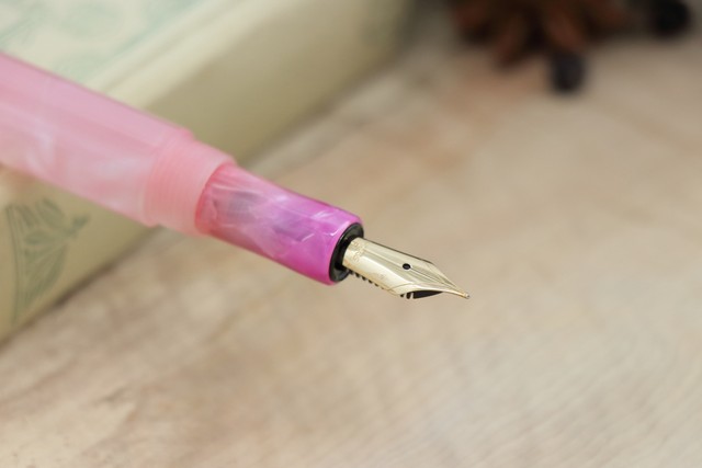 受注制作 Lapis ハイビスカスティー シェルピンク Viriditas手作り万年筆 14金無垢ペン先 世界に一つの手作りペン Viriditas ヴィリディタス 直販ショップ