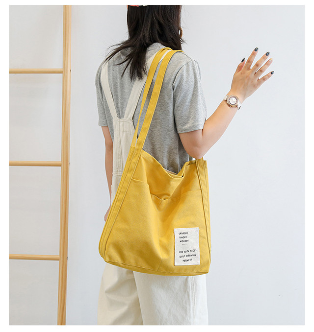 トートバッグ レディース メンズ キャンパストートバッグ 春夏 秋冬 春 夏 秋 冬 黒 白 バッグ トート ロゴ シンプル かばん ママバッグ 部活 合宿 旅行 通学 学校バッグ 大学生 高校生 中学生 ユニセックス 男の子 女の子 B4 ホワイト