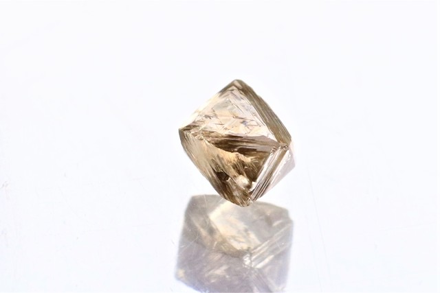 「ソーヤブル」原石 〇天然ダイヤモンド 〇ブラウン 〇0.23ct