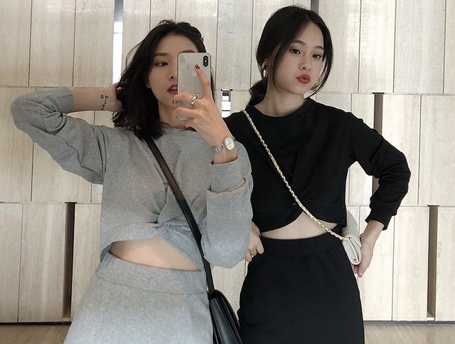 ワンピース ひざ丈 ツイストカット 長袖 無地 セクシー へそ出し 大人可愛い シンプル 秋冬 ショッピング お揃い 女子会 ブラック グレー Southisland