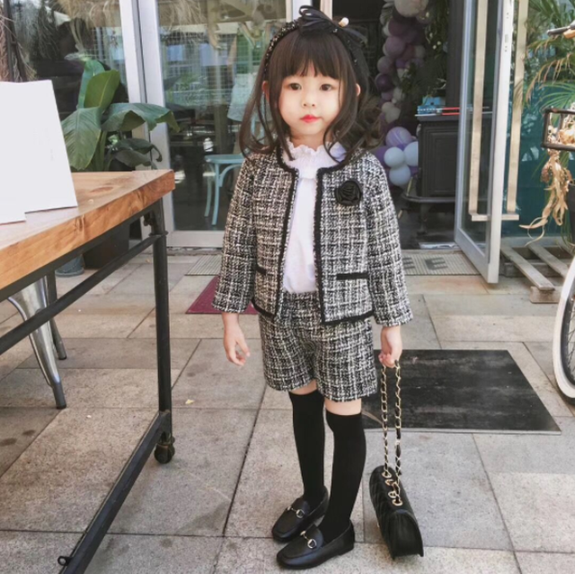 大人顔負け ジャケット ショートパンツ セットアップ スーツ セットアップ 子供服 キッズファッション 女の子 2点セット 上下セット ジャケット パンツ ボトムス ショートパンツ フォーマル キッズサイズ 七五三 発表会 結婚式 普段着 入園入学 90 100 110 1 130 卒園