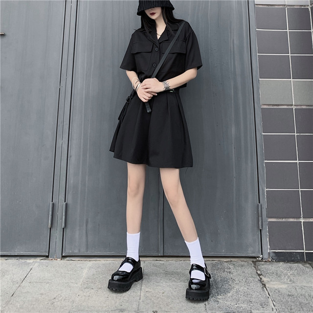 ゴスロリ ツーピース レトロ 黒シャツ 胸ポケット ショート丈 ミニスカ フレアスカート ストリート系 病みかわいい 原宿系 オルチャン 10代 代 天使と悪魔 サブカル系ファッション Seasonz