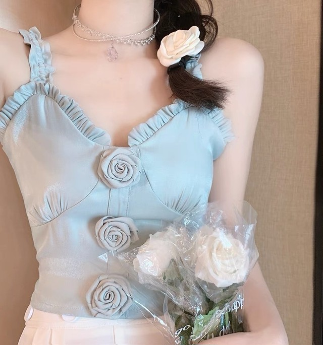 rose button camisole