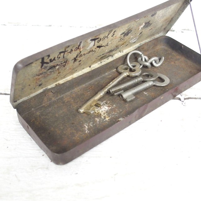 リメイク古道具 缶ペンケースアレンジ Naco Re Antique