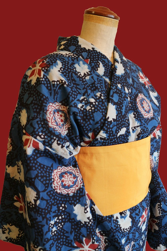 インド綿 ブロックプリント女性用浴衣 インディゴ 自然染料染 花柄 Sukoburu インド布の和服ショップ